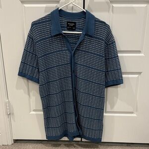 A&F Blue and White Checkered Short Sleeve Shirt